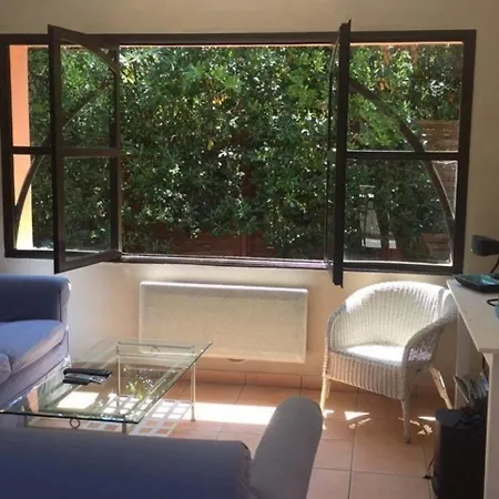Maison Bormes-Les-Mimosas, 6 Pieces, 10 Personnes - Fr-1-308-65 Сasa de vacaciones *