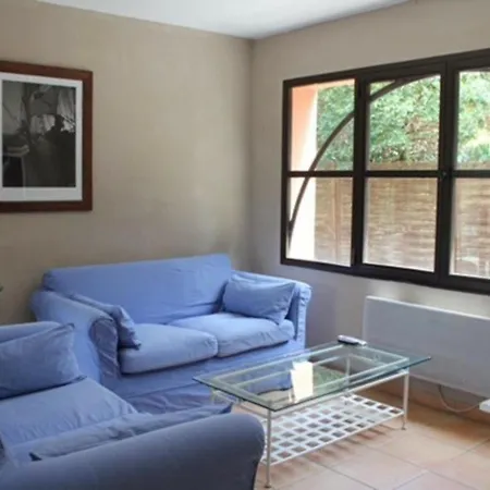 Maison Bormes-Les-Mimosas, 6 Pieces, 10 Personnes - Fr-1-308-65 Сasa de vacaciones